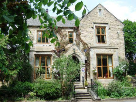 Moss Lodge Rochdale Exterior photo